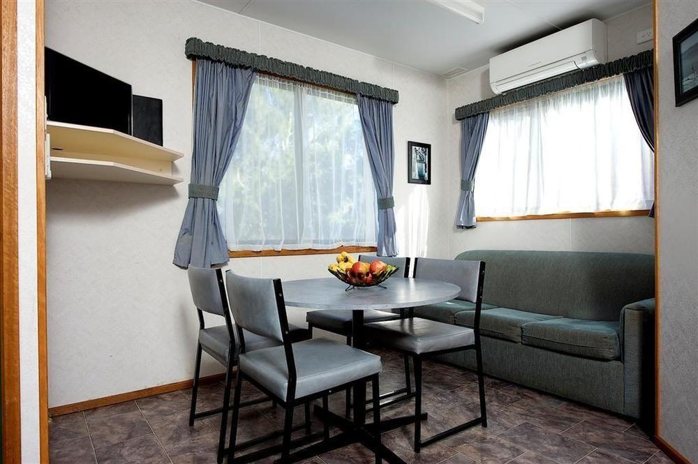 Lakes And Craters Holiday Park Кемпърдаун Екстериор снимка